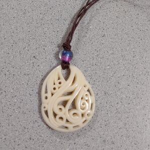 Swirled Pendant Necklace